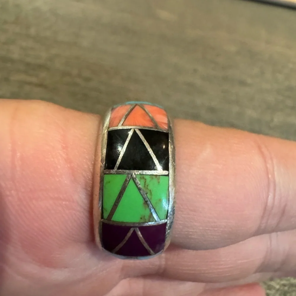 Signed CJ ( Butler) Native American Navajo Turquoise Coral Onyx Ring 7.9G